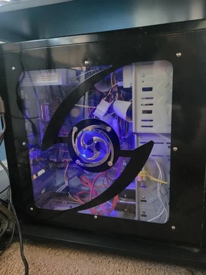 Vintage Old School Windows Xp Custom Gaming PC - Image 1 of 3