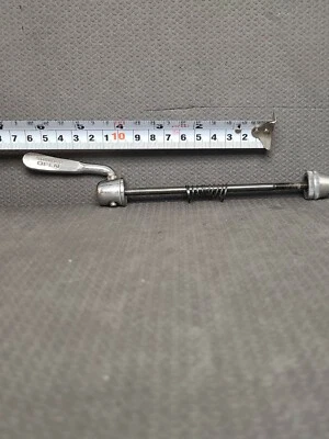 Shimano Front Quick Release Skewer 100 mm Silver - Image 1 of 4