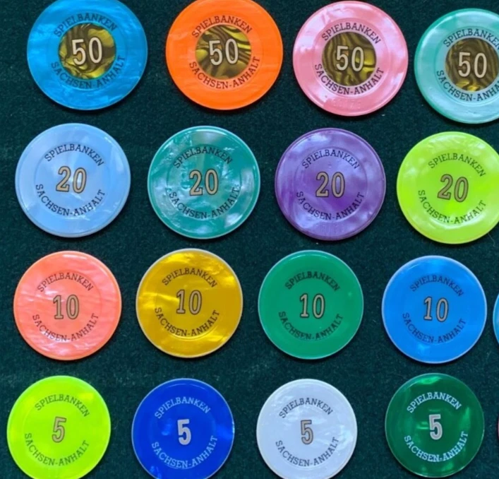 Casino Jetons Spielbank original Chips  16 Chips - Bild 1 von 1