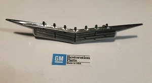 1960 CADILLAC HOOD CREST EMBLEM ORNAMENT 60 ***FREE SHIPPING*** - Picture 1 of 2