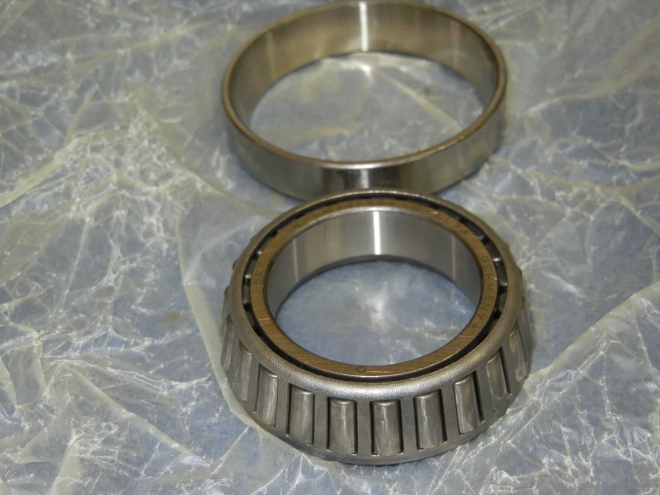 85 - 93 SAAB 9000 5 Sp Differential Roller Bearing With Race   8719254   B2 - Image 1 of 2