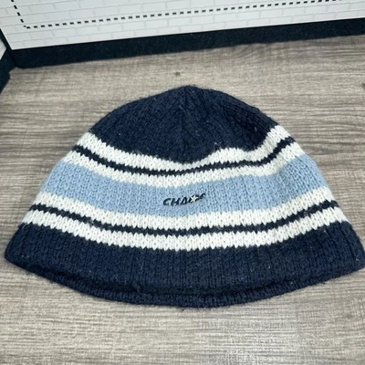 Gorro patinador a rayas azul y blanco Y2K Chaos Streetwear Foto 1 de 4