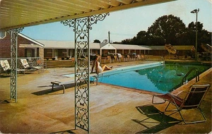 Jolly's Motel & Restaurant Poolside Postcard Cave City Kentucky Photochrome - Picture 1 of 2