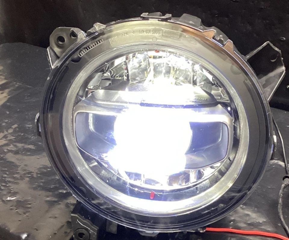 Faro lateral del conductor LED 2018-2023 Jeep JL Wrangler 55112879AG OEM Foto 1 de 4