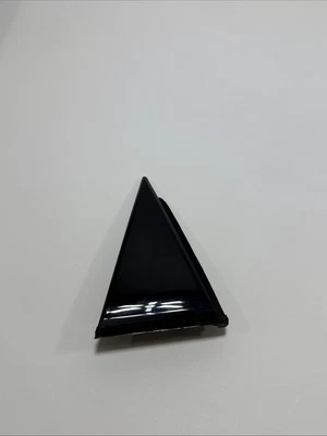 11 12 13 Infiniti M37 Cubierta Esquina Exterior Trasera Izquierda Borde USADO OEM Foto 1 de 4