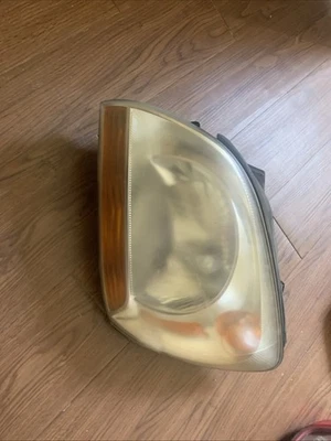 Передняя левая фара в сборе со стороны водителя для KIA Sportage 2005-2008 годов выпуска от оригинального производителя - Изображение 1 из 3