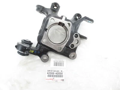 Оригинальный кулак задней подвески водителя для Toyota 42305-0R020 2006-2018 RAV4 от оригинального производителя - Изображение 1 из 4