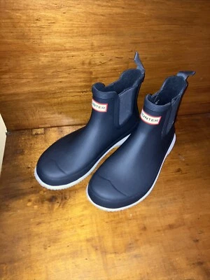 BOTAS HUNTER Calendario Plano Suela Blanca Goma Azul Marino W’s US8 UK6 EU39 NUEVAS SIN CAJA Foto 1 de 3