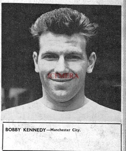 BOBBY KENNEDY Manchester City F.C Small Vintage 1965 Magazine Photo Print E08/46 - Bild 1 von 1