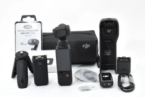 DJI Osmo Pocket 3 Creator Combo 3-Axis Stabilized 4K Handheld Camera #2636487 - Picture 1 of 13