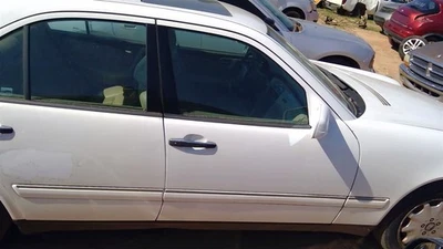 Puerta delantera de pasajero tipo 210 estación Wgn compatible con 96-03 MERCEDES CLASE E 228530 Foto 1 de 4