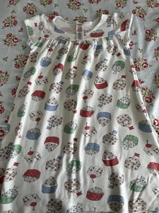 Boden Nightdress Traditional short Sleeve, Age 5-6, pretty cupcake design - Picture 1 of 3