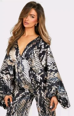 Macacão BOOHOO estampa de cobra manga extrema preto e marrom Reino Unido 8 e 10 novo com etiquetas - Imagem 1 de 4