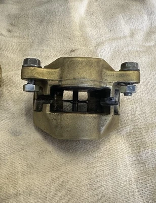 Pinza de freno trasera Aprilia RSV4 2010 de fábrica - Brembo P2-34 original Foto 1 de 4