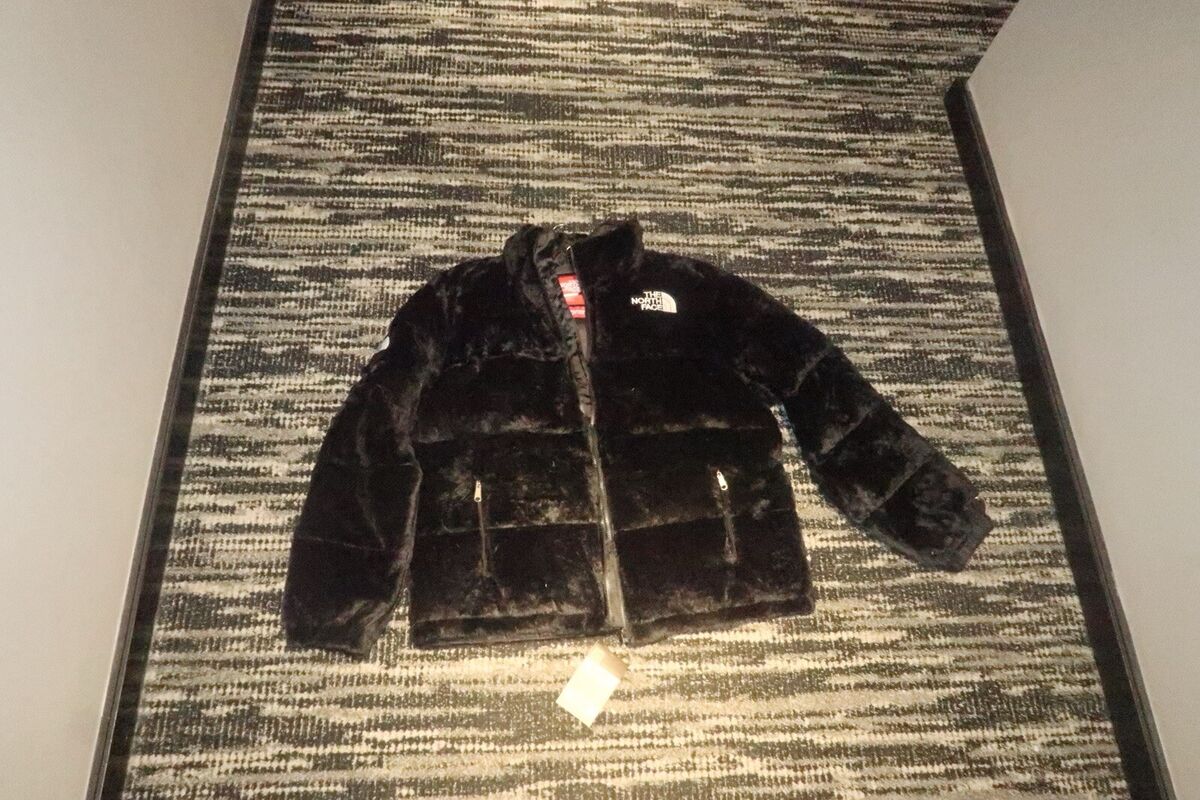 Supreme x The North Face Puffer Jackets for Men for Sale Supreme x The North Face Puffer Jackets for Men for Sale