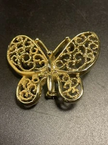 Vintage Gerry's Gold Tone Openwork Butterfly Brooch Scarf Lapel Pin Costume - Picture 1 of 9