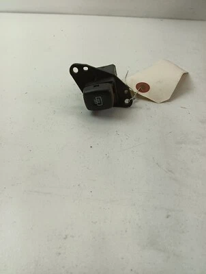 Переключатель размораживания 1999-2000 Lincoln Navigator XL1T 18C621 AA  - Изображение 1 из 4