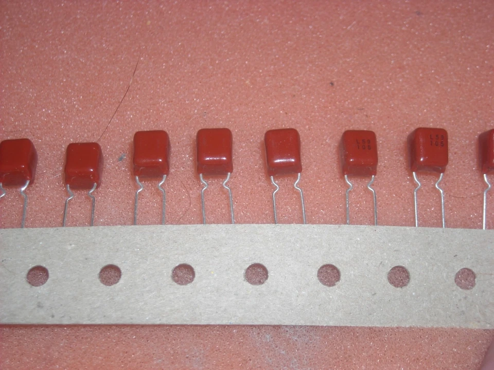 Panasonic 1 UF 63 Volt 105 1uf Ecq-v 1j105jm3 Film Capacitor ( )