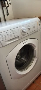Hotpoint Aquarius Washing Machine 7kg Capacity - Picture 1 of 3