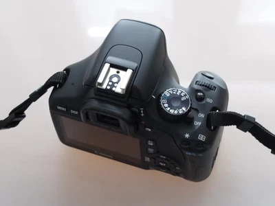 Canon EOS 550D 18.0 MP   (Nur Gehäuse) Ausl: ca. 35382 , vom Händler ...# - Bild 1 von 4