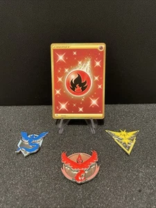 Fire Energy (Segreto) 284/264 Swsh08: Fusion Strike Holo - Foto 1 di 2