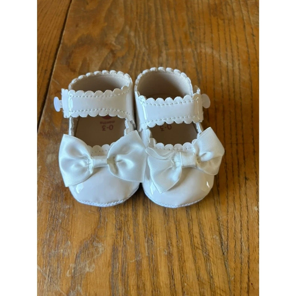 Zapatos de bebé blancos 0-3 meses  Foto 1 de 4