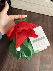 Hallmark Drop N Greet Talking Mistletoe Motion Activated Multiple Fun Phrases - Picture 1 of 4