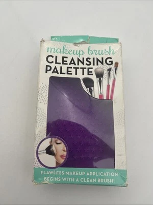 Paleta de limpieza de brochas de maquillaje púrpura Foto 1 de 3