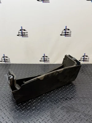 BMW 5 6 SERIES F07 F11 AIR COMPRESSOR COVER BOX UNDER-TRAY UNDERTRAY 7200605 - Image 1 of 4