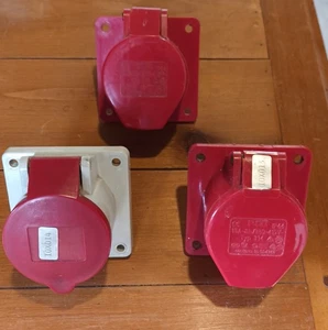 lot de 3 prises femelle pour 380V - Photo 1/5