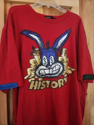 Camiseta Hudson Outerwear History Money Bunny Para Hombre Roja Talla 2X Fiesta Elegante  Foto 1 de 4
