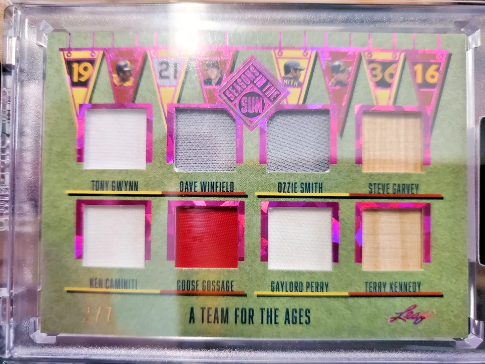 Leaf Seasons In The Sun 2025 A Team For The Ages San Diego Padres Foto 1 de 4