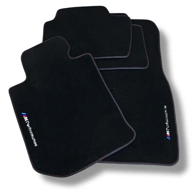 Tappetini BMW SERIE 1-2-3-4 IN VELLUTO EXCLUSIVE CON RICAMO M PERFORMANCE - Immagine 1 di 3