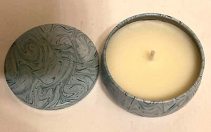 Soy Wax Scented Candle Wood Sage and Sea Salt 2.5 oz in Green Metal Tin NEW - Picture 1 of 4