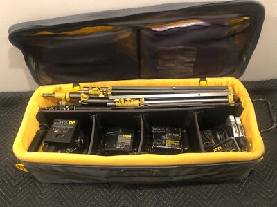 Lowel Light kit w/ Lowel DP 1000w, 2- Omni 100ws, Lowel Pro Light & Lowel Tota - Image 1 of 4