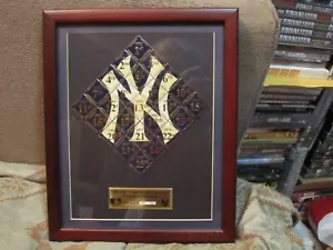 NEW YORK YANKEES - 25 CAMPIONATI - QUADRATI SMALTATI INCORNICIATI - 411/1999 - Foto 1 di 5