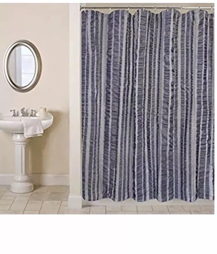 Metro Farmhouse Indigo.Cortina de ducha 100% algodón. Foto 1 de 3