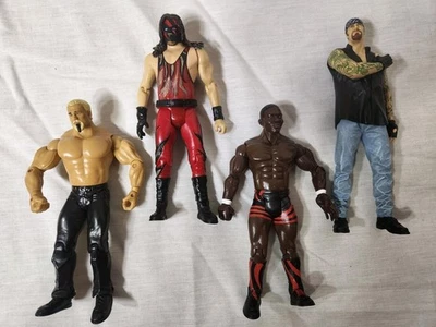 Lote coleccionable de 39 figuras de acción sueltas de lucha libre WWE - '02-'05 EFECTIVIDAD Foto 1 de 4