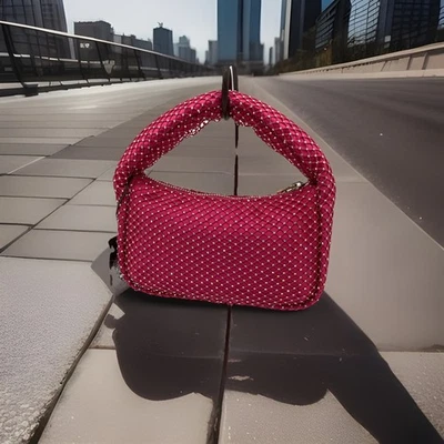Mini bolsa de ombro Vince Camuto Damsha rosa strass – Nova com etiquetas – $138 MSRP  - Imagem 1 de 4