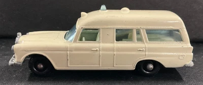 1968 Lesney Matchbox Mercedes-Benz 'Binz' Ambulance #3 VTG Die-Cast Toy HIGH GR! - Image 1 of 4
