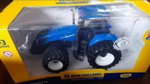 Tractor New Holland azul T8 escala 1/30 juguete  - Imagen 1 de 4