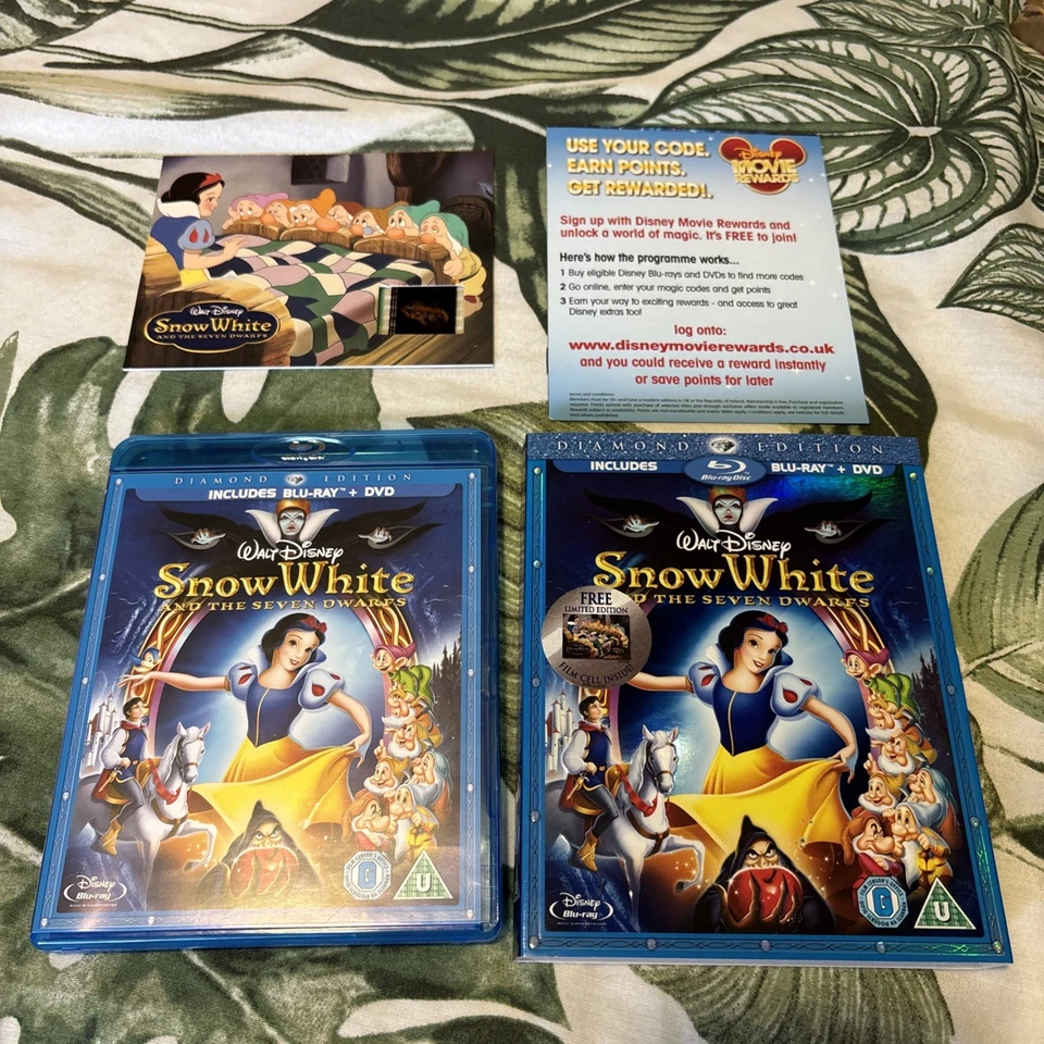 Snow White & The Seven Dwarfs Diamond Edition Blu Ray/ DVD -  Film Cell Classic  - Image 1 of 4