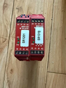 ALLEN BRADLEY MSR132E GUARDMASTER 1.5W MONITORING SAFETY RELAY 24VAC/DC - Picture 1 of 3