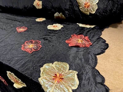 Taft Kunstseide Stoff, Meterware - bestickte Blumenbordüre Applikation - schwarz - Bild 1 von 3