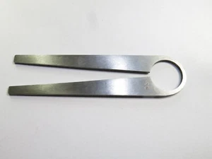 28mm iron wrench for remove Olympus OM Zuiko 50mm lens rear element ring - Picture 1 of 4