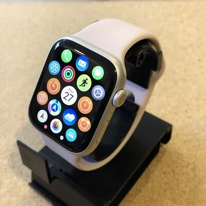 Apple Watch Series 7 S7 GPS 45mm Case w Sand Pink Sport Band Battery Health 91% - Picture 1 of 10