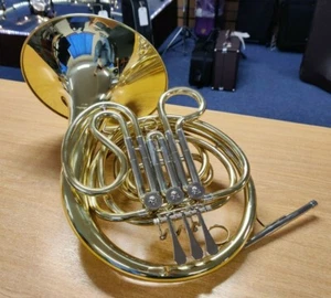 Arnolds & Sons AHR-301 3-Valve F French Horn (used instrument, fully serviced) - Picture 1 of 12