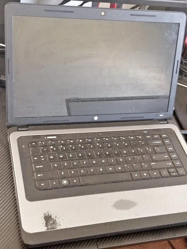 hp 2000 laptop - Image 1 of 1