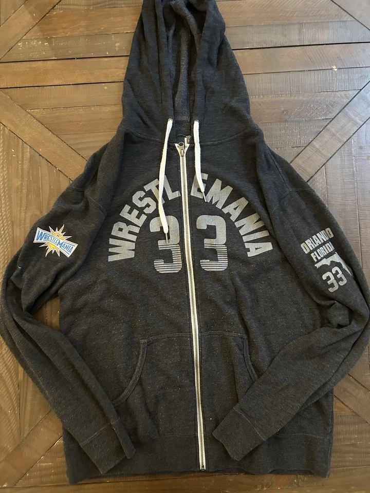 WWE Wrestlemania 33 官方全拉链运动衫 XL 码 — 第 1/1 张图片