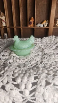 Mosser Glass USA Mini Hen on Nest JADE / JADEITE - Salt Well 3" wide